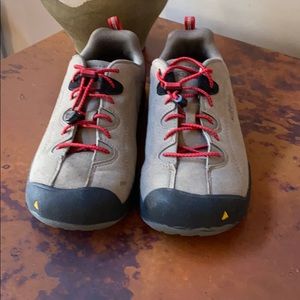 Boys Keen shoes